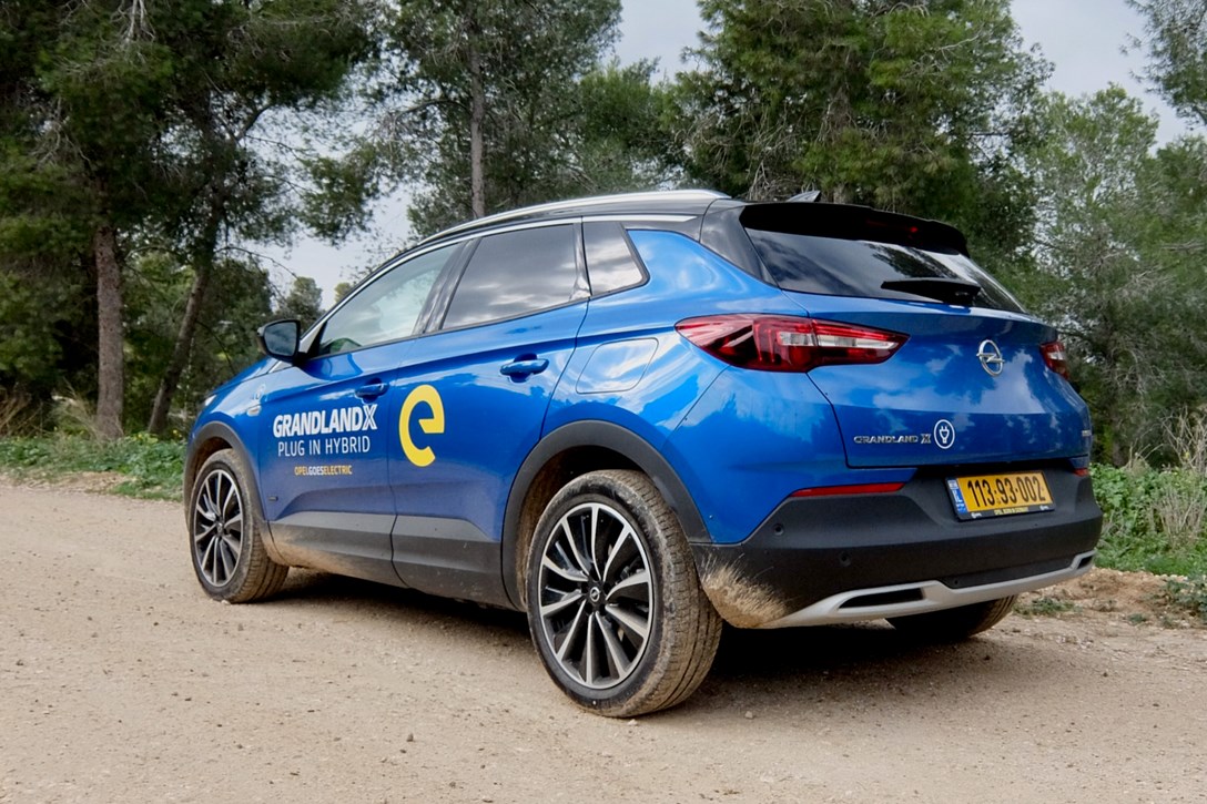 1639317-אופל גרנדלנד X PHEV - 8.jpeg