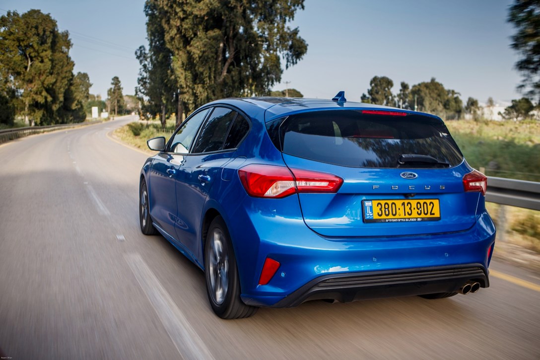 1643199-פורד פוקוס מול סיאט לאון מבחן דרכים - 12.jpeg