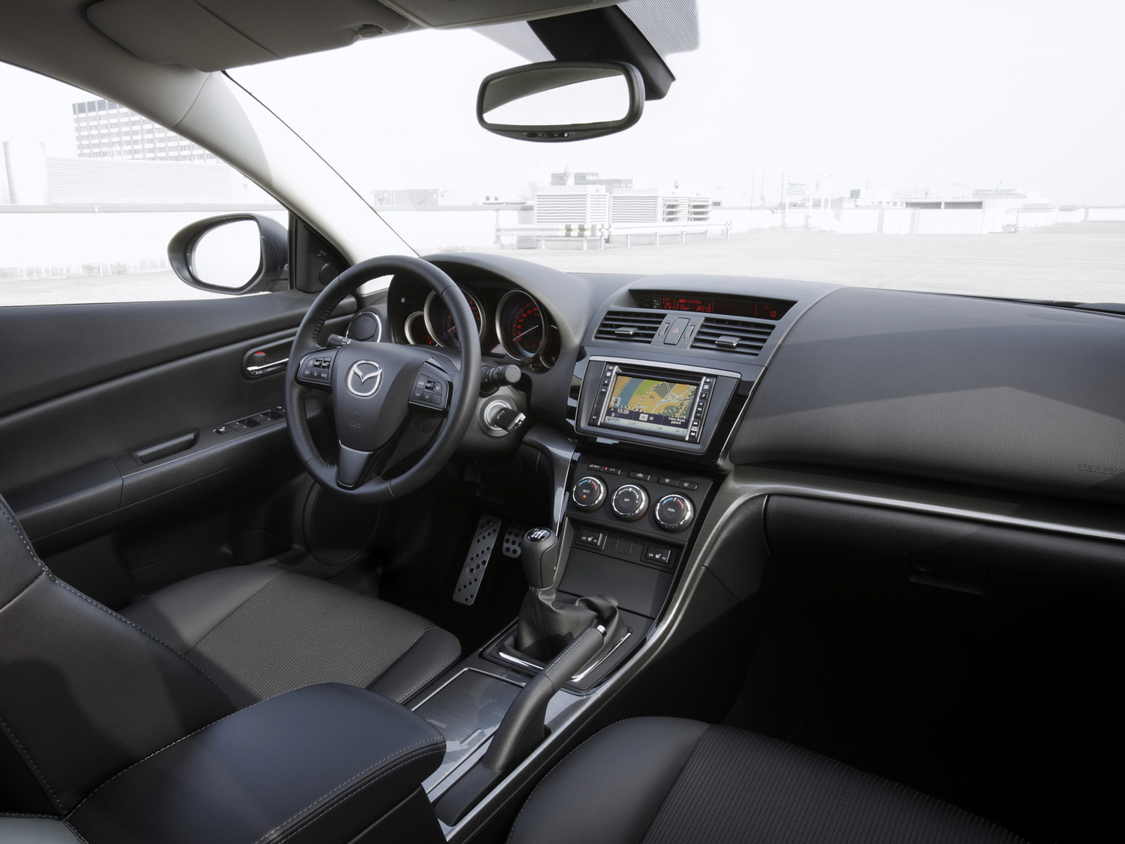 1598049-Mazda-6-2011-1600-18.jpg