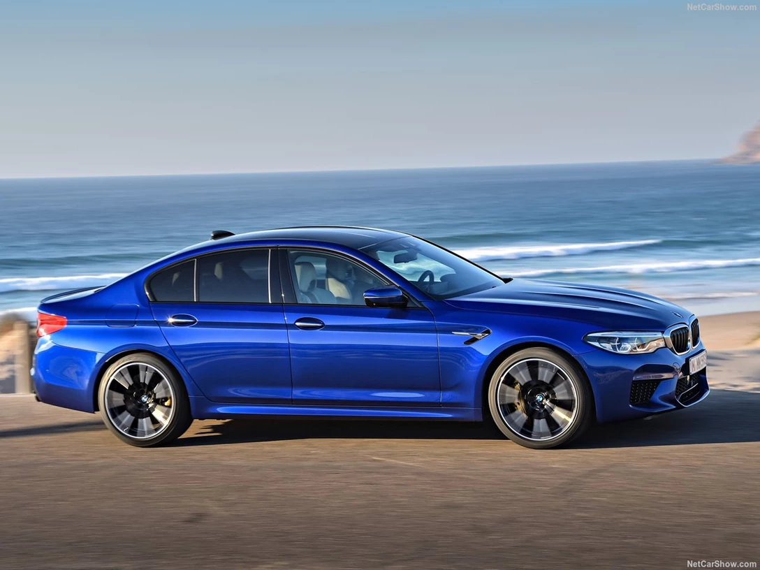 1591046-BMW-M5 4.jpg