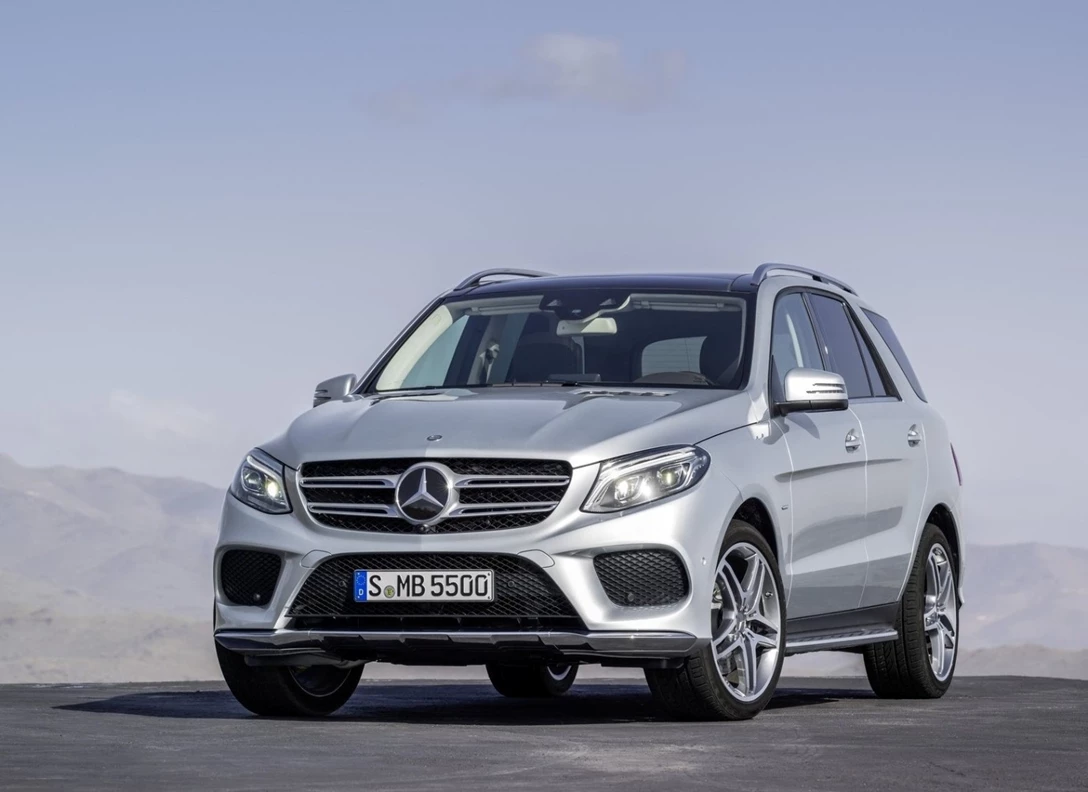1656012-Mercedes-Benz-GLE-2017-02.jpg