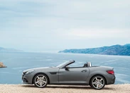 1671507-Mercedes-Benz-SLC-2019-01.jpg