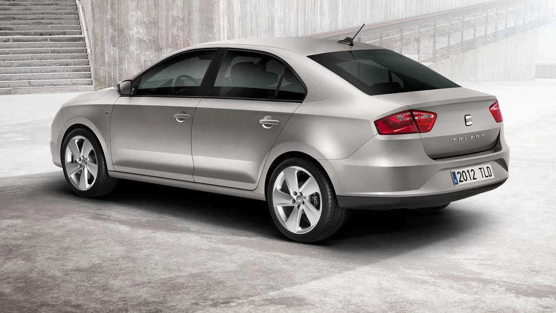 1686075-Seat-Toledo-2013-1600-1e.jpg