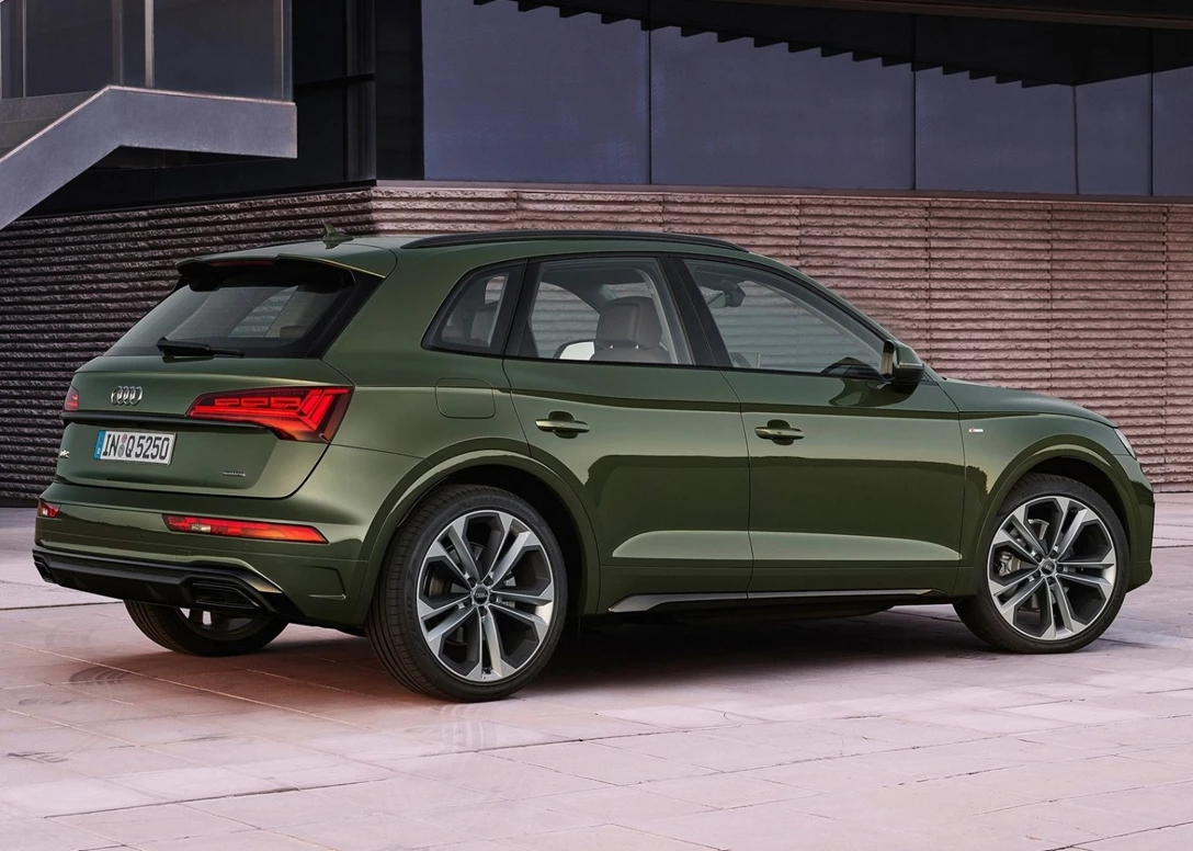 1636692-Audi_Q5-2020-b.jpg