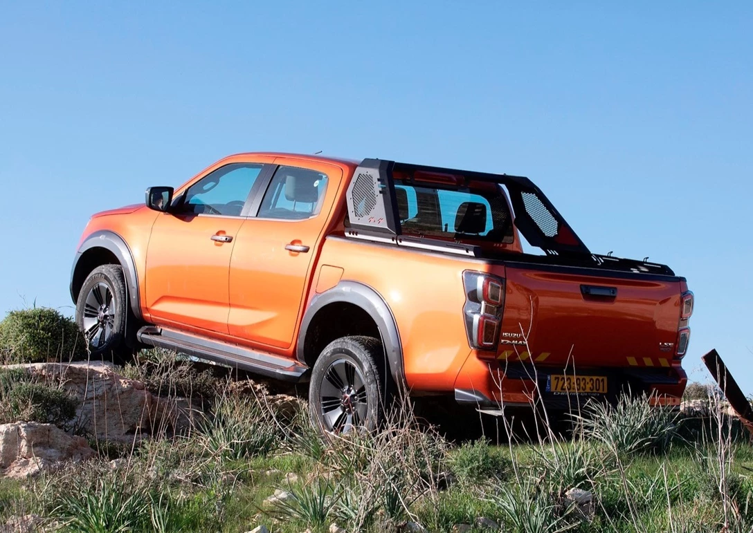 1662920-ISUZU D-MAX_2022-05.jpg