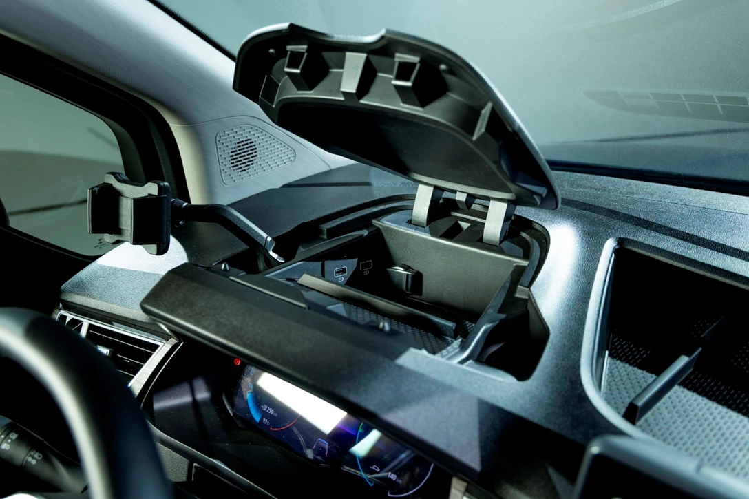 1669246-All-New Renault Kangoo E-Tech Electric (19).jpg