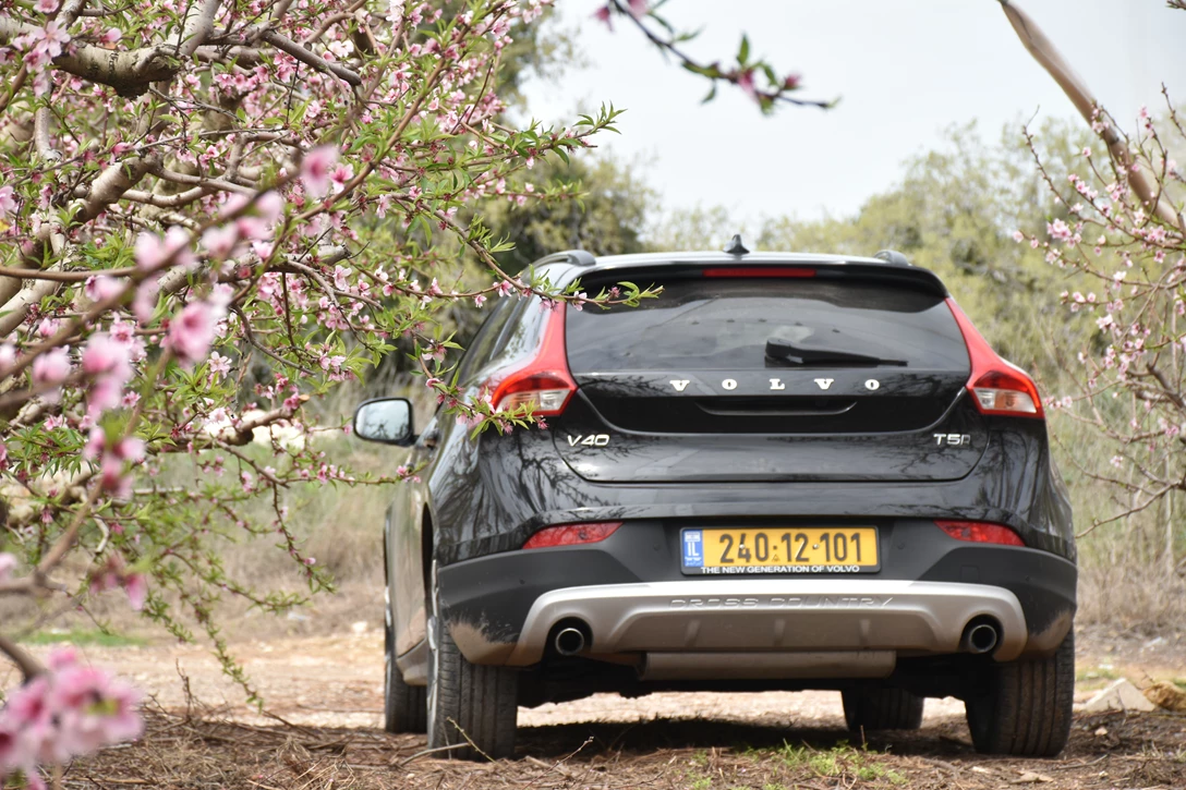 1593966-וולוו V40 קרוס קאנטרי מבחן דרכים  (14).JPG