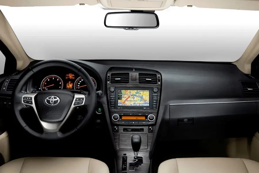 Toyota-Avensis-2007-2009-10.jpg