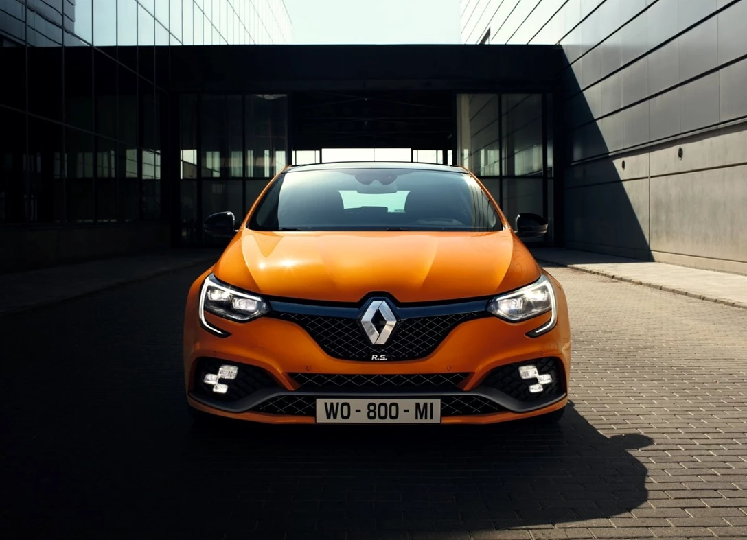 1671097-Renault-Megane_RS-2020-03.jpg