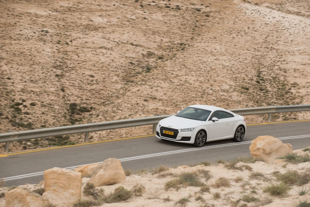 1601233-BY BENNY DOUTSH-1.jpg