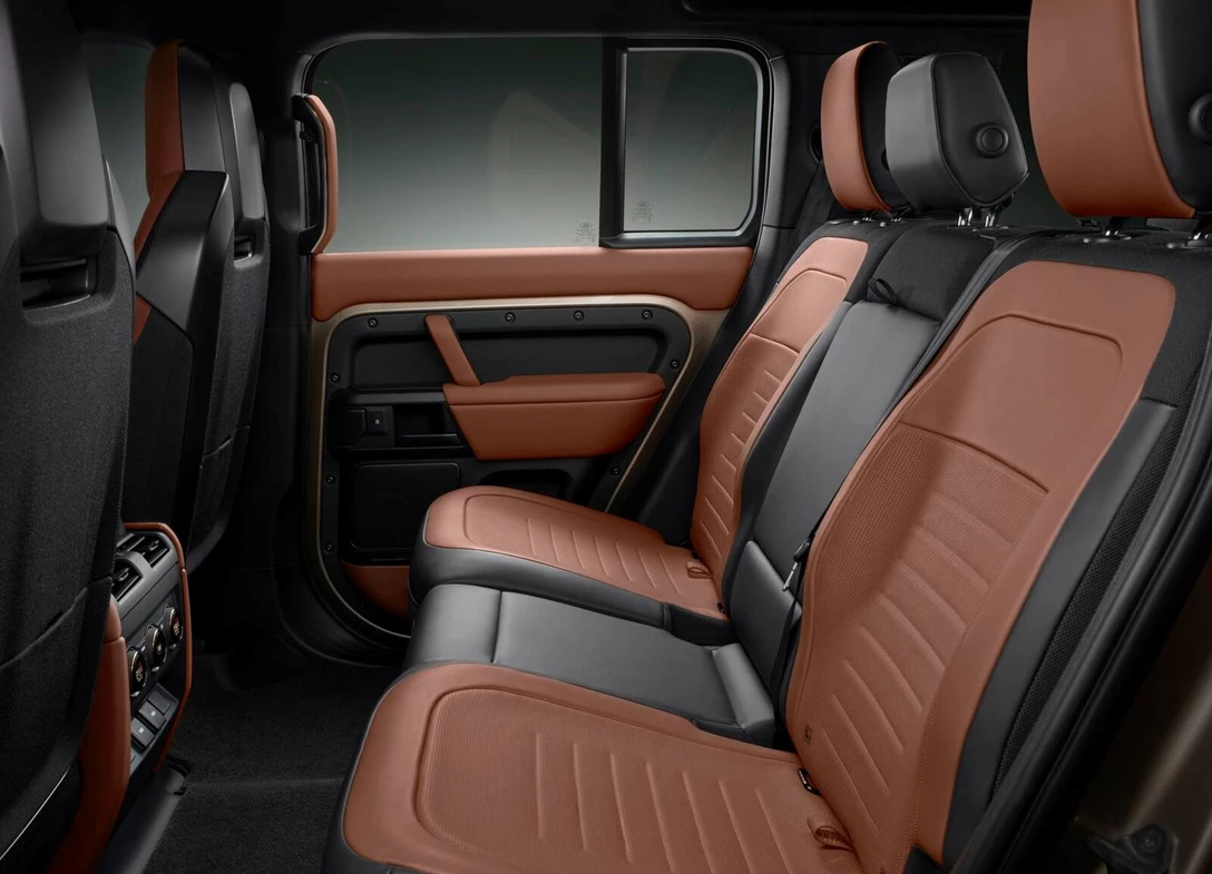 Land_Rover-Defender_90-2025 (25).jpg