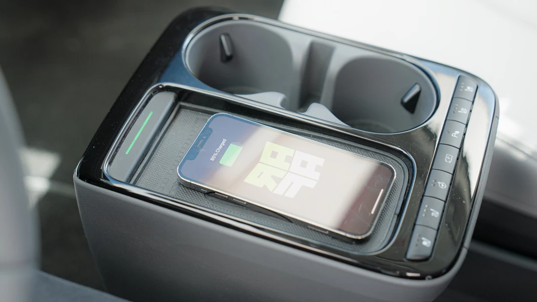 1704414-Hyundai IONIQ 5 2024.01_40_00_20.Still078.jpg