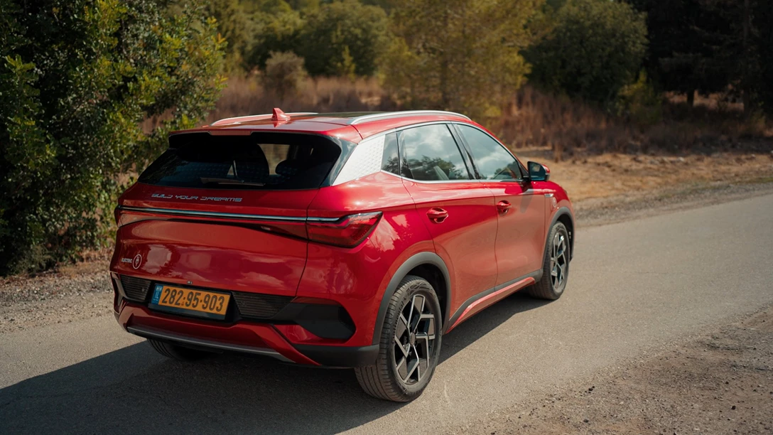 1679161-BYD ATTO 3.00_44_01_12.Still041 copy-min.jpg