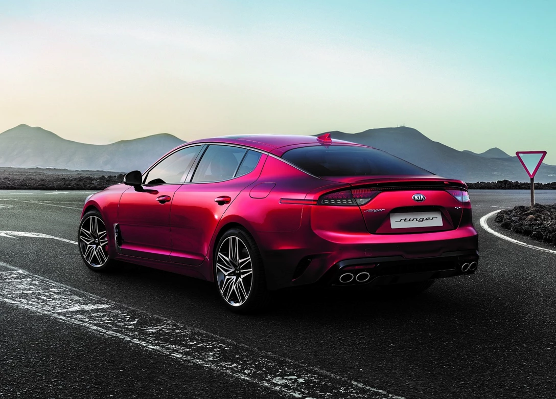 1670174-Kia-Stinger-2020-03.jpg