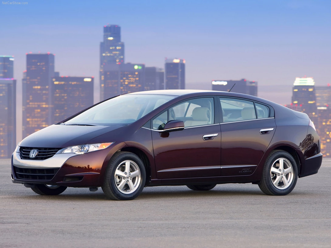 1672673-Honda-FCX_Clarity-2009-1280-09.jpg