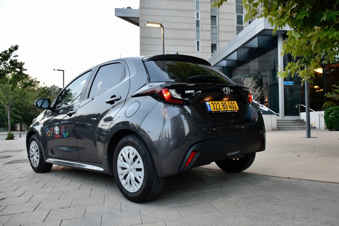 1647588-טויוטה יאריס 1.5 ל - 5.jpeg