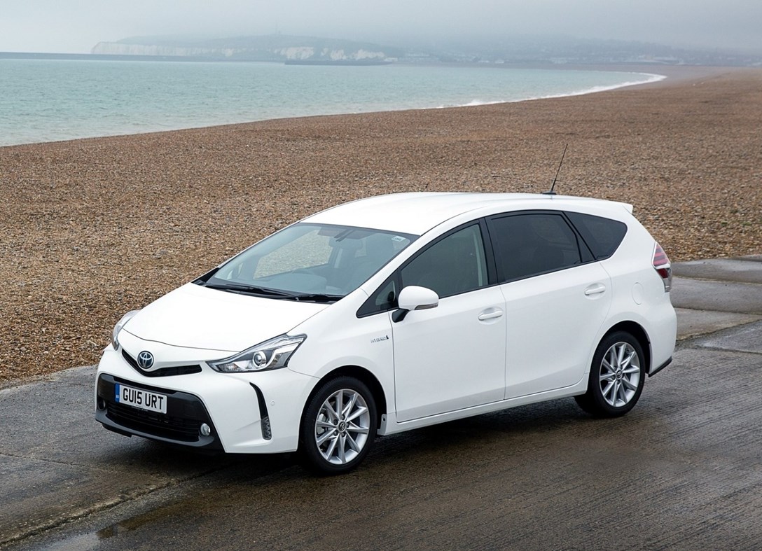 1657761-Toyota-Prius-Plus-2019-03.jpeg
