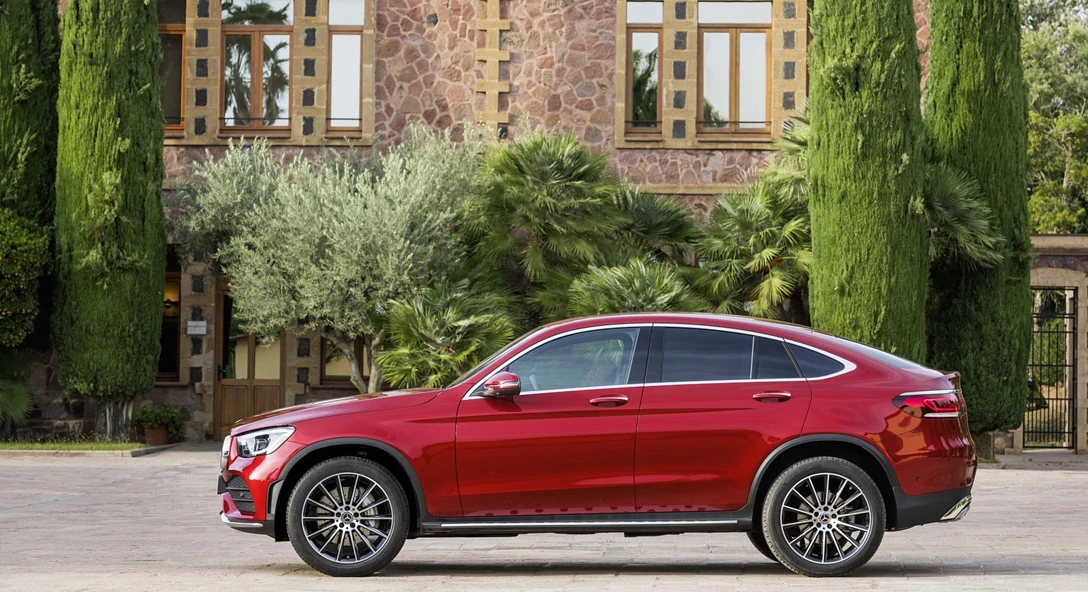 1655691-2020_mercedes-benz_glc_coupe_16_1920x1080.jpg