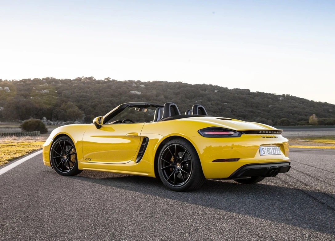 1679684-Porsche-718-Boxster-2023-05.jpg