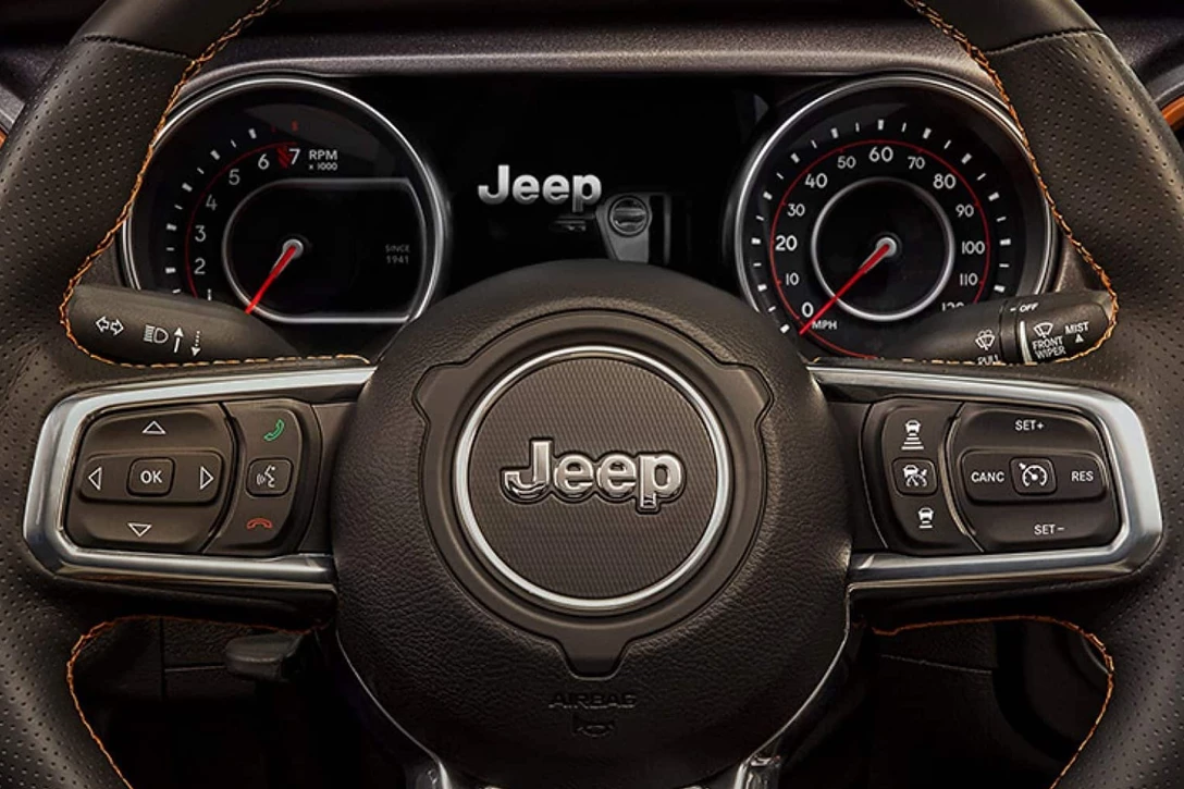1701213-Jeep-Gladiator-2024-06.jpg