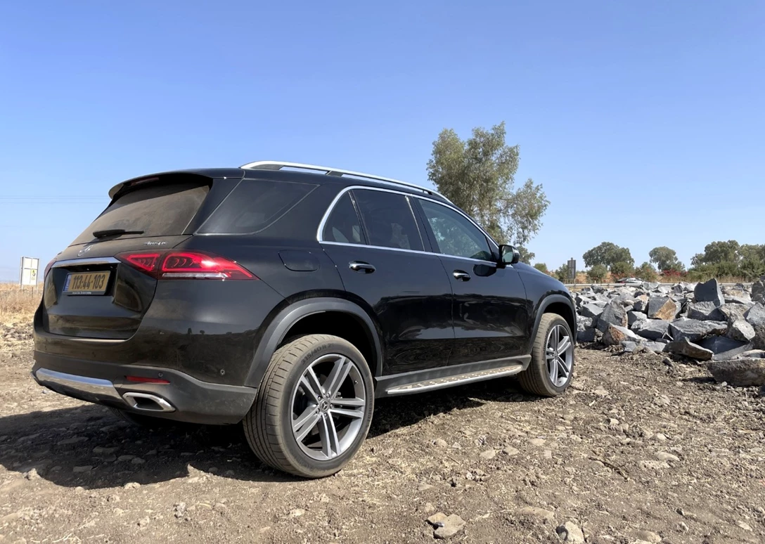 1678863-Mercedes-Benz-GLE-2023-02B.jpg