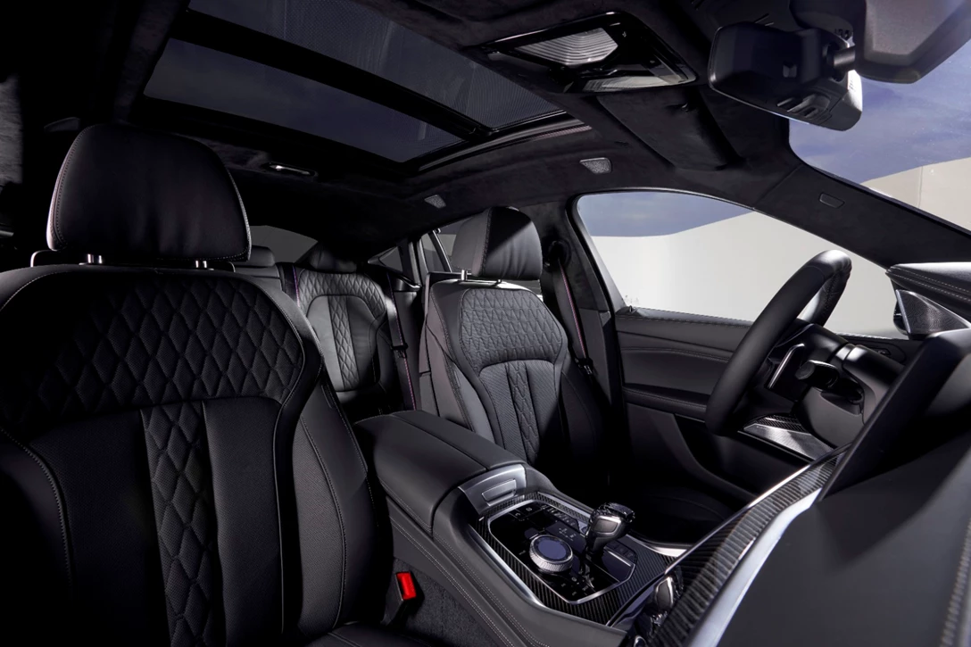 1619065-P90356723_highRes_the-new-bmw-x6-inter.jpg