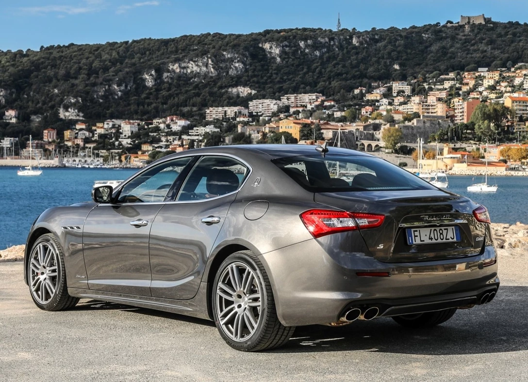 1664245-Maserati-Ghibli-2018-02.jpg