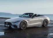 1685001-Mercedes-Benz-SL-AMG-2023-04.jpg