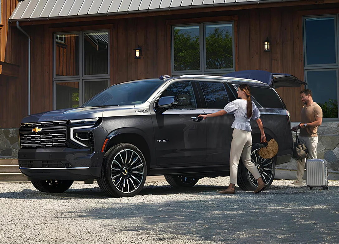 1710415-Chevrolet-Tahoe-2025-04.jpg