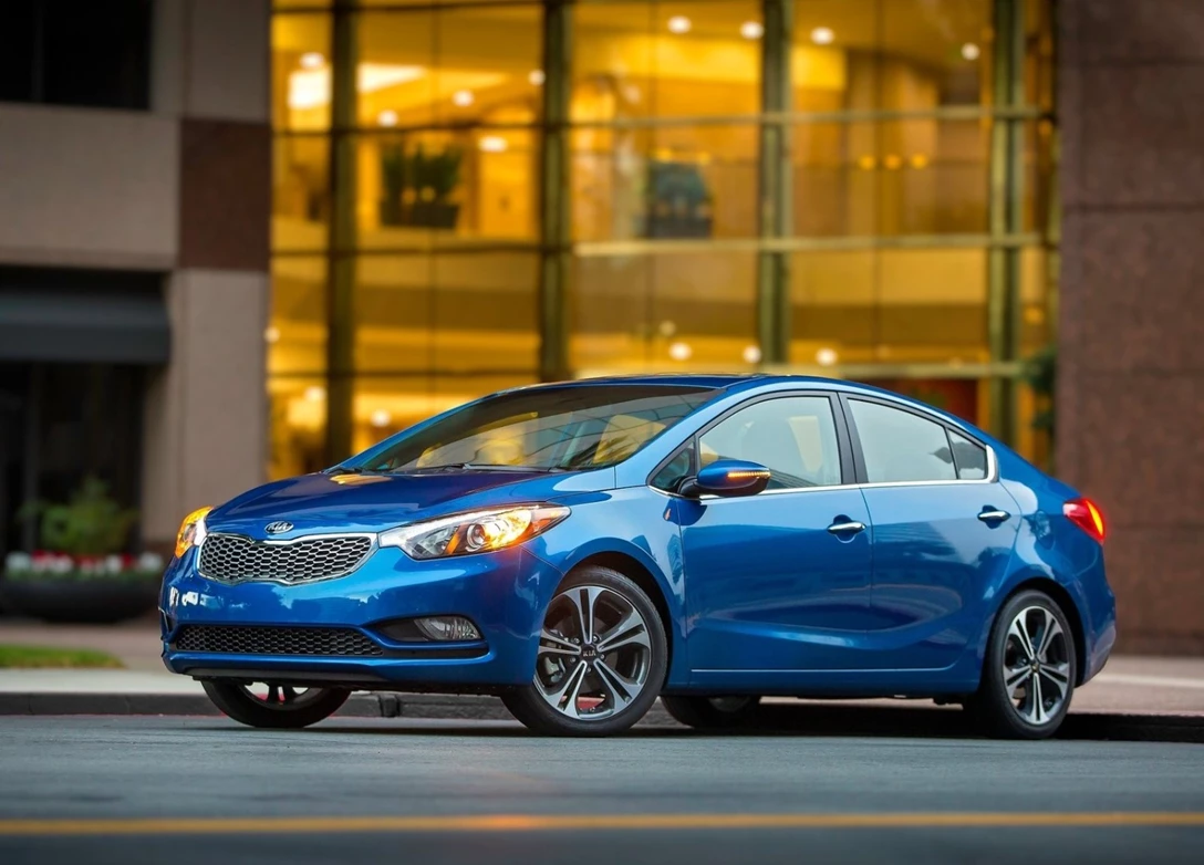 1650884-Kia-Forte-2017-01.jpg
