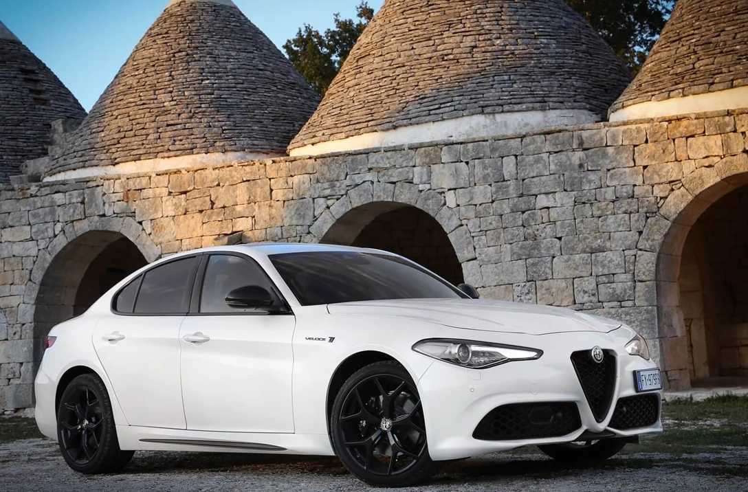 1632327-Alfa_Romeo-Giulia-2020-1600-01.jpg