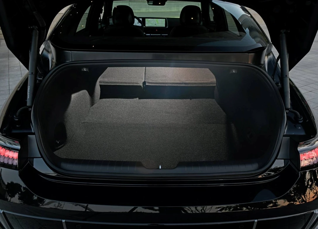 1695556-Hyundai-Ioniq_6-2024-13.jpg