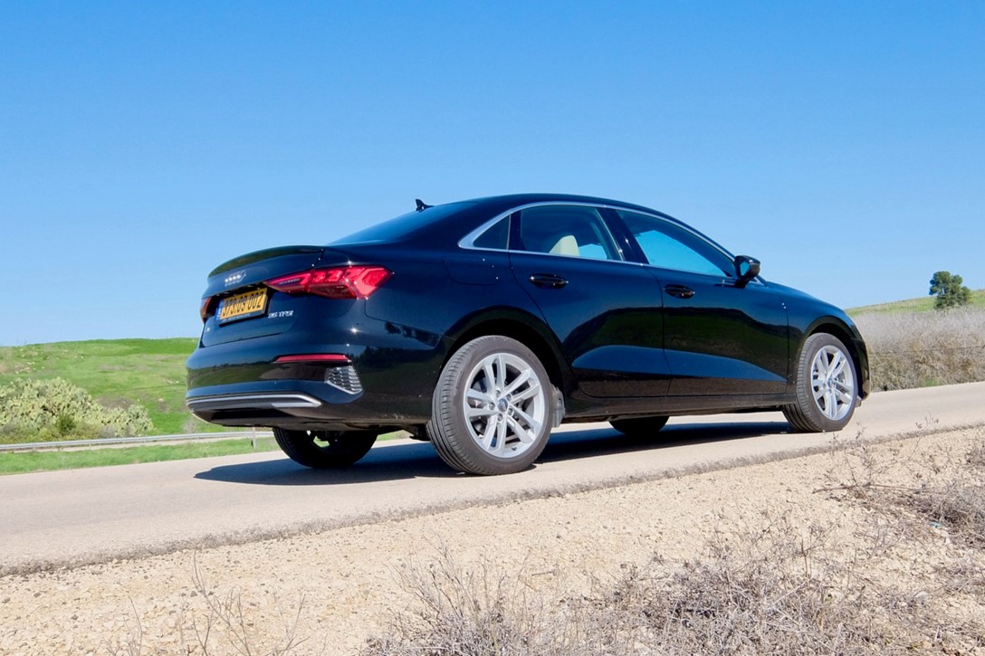 1639263-אודי A3 סדאן מבחן דרכים - 11.jpeg