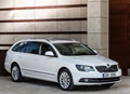 1647624-Skoda-Superb-2013-06.jpg