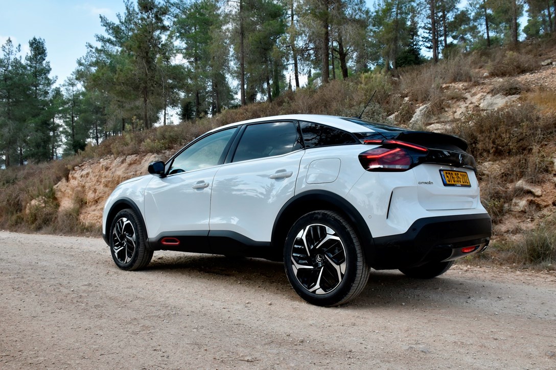 1655080-C4 D - 1.jpeg