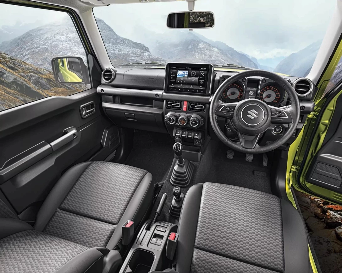 1675869-suzuki-jimny-5-door-interior.jpg