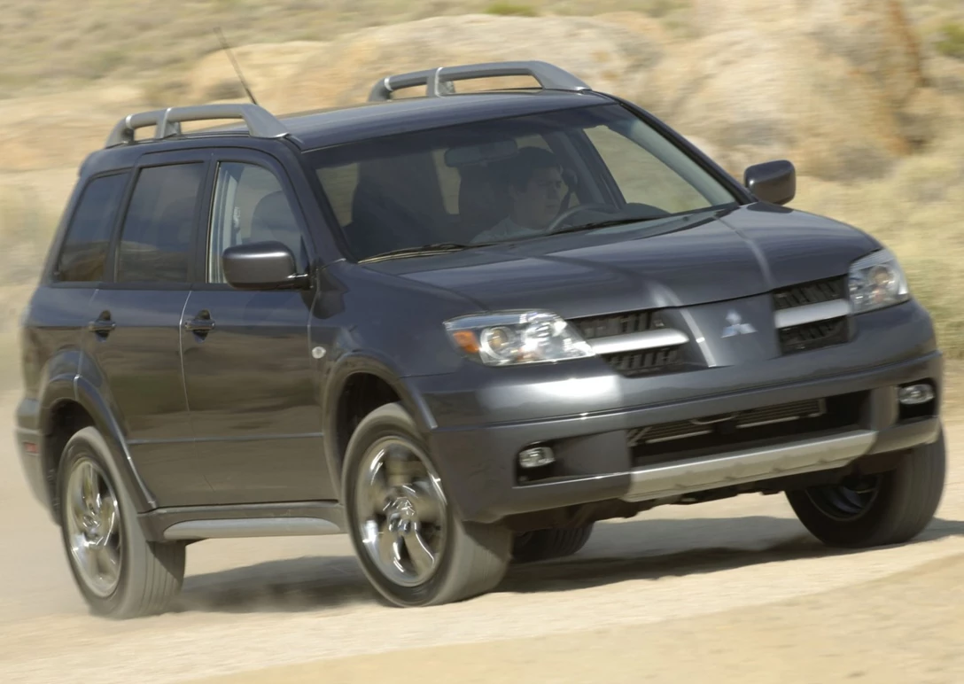 1599977-Mitsubishi-Outlander_SE-2006-1600-03.jpg