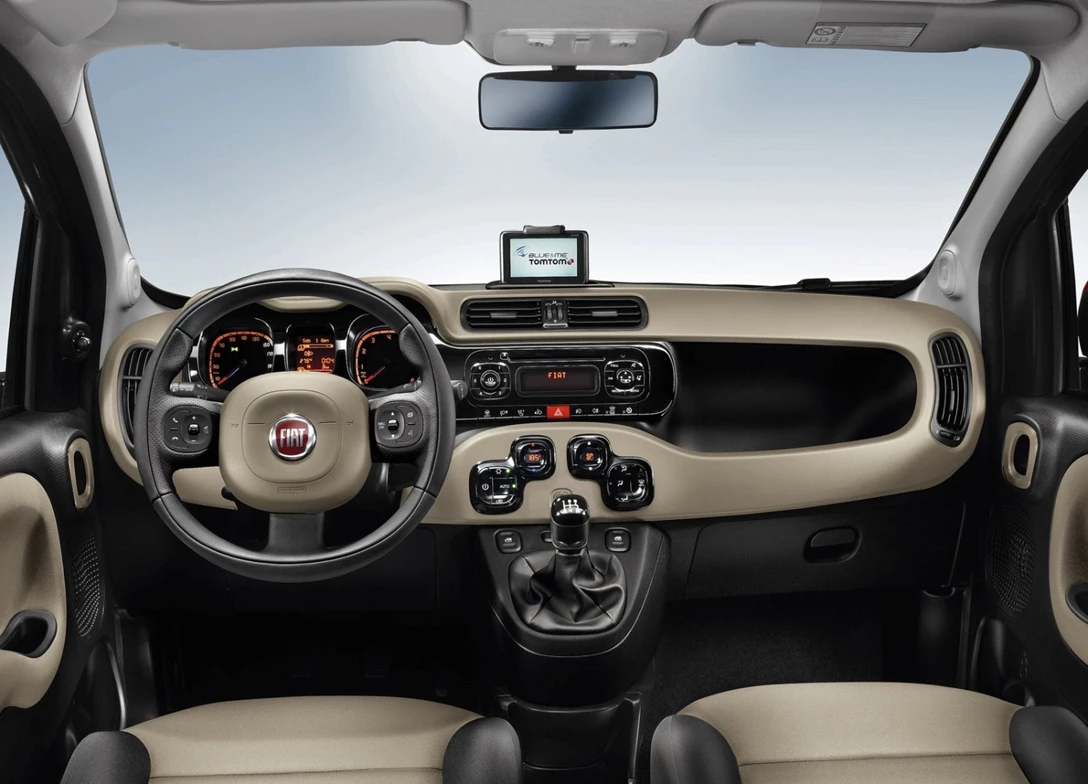 1690024-Fiat-Panda-2018-05.jpg