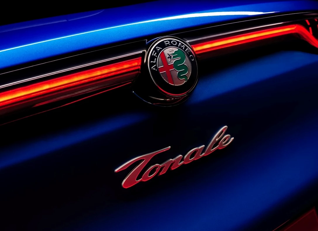 1662903-Alfa_Romeo-Tonale-2022-11.jpg