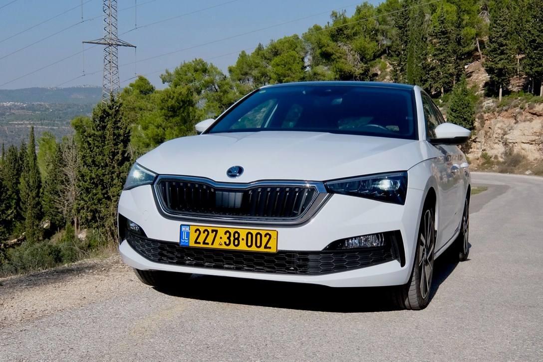 1638431-סקודה סקאלה 1.5 ל - 3.jpeg