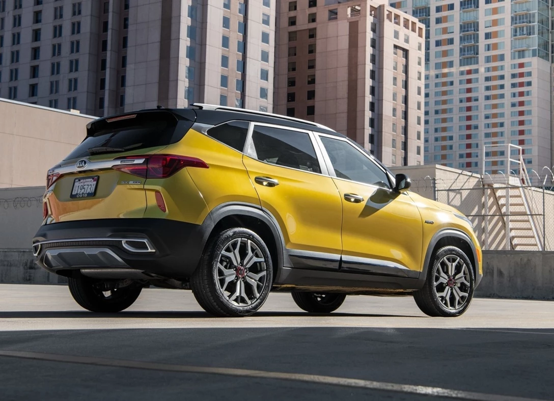 1640011-Kia-Seltos-2021-04.jpg