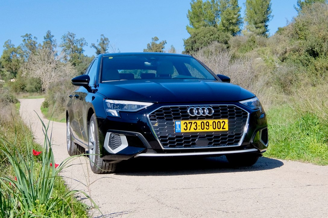 1639258-אודי A3 סדאן מבחן דרכים - 8.jpeg