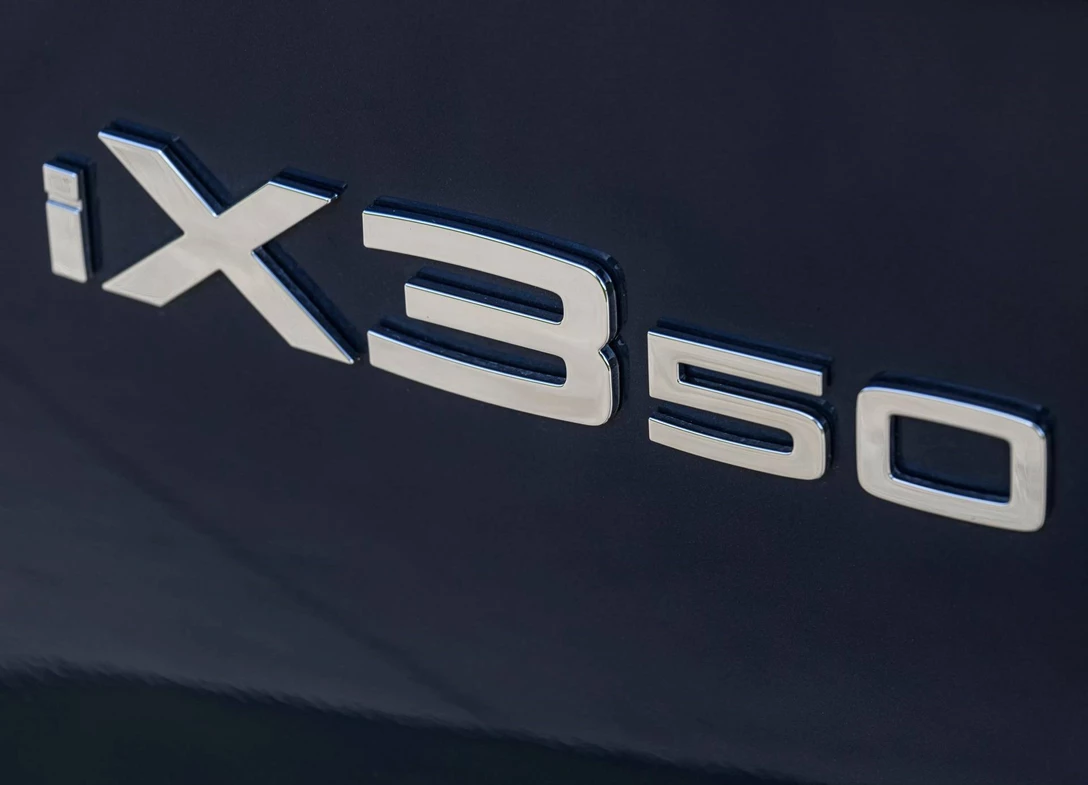 BMW-iX3-2026-17.jpg