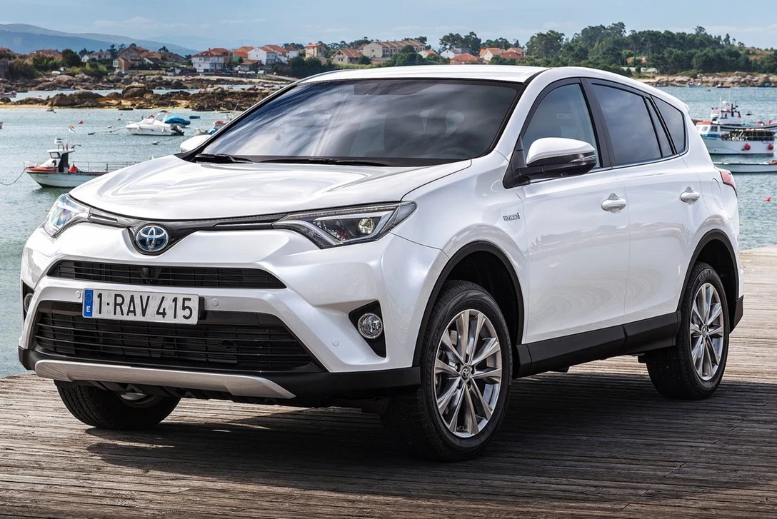 טויוטה ראב 4 מתיחת פנים 2016