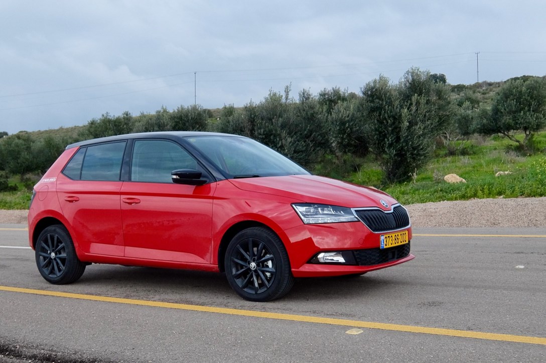 1639449-סקודה פאביה מבחן דרכים (מתיחת פנים) - 7.jpeg