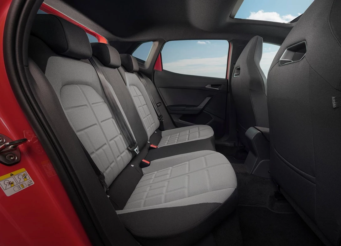 Seat-Ibiza-2026-09.jpg