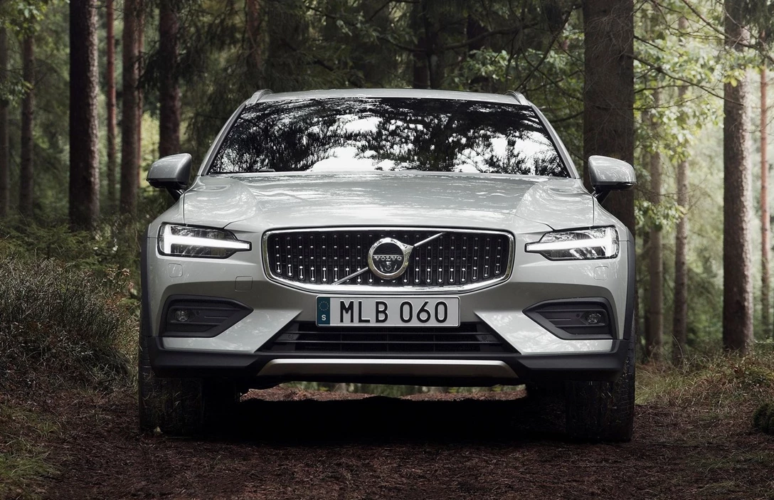 1634524-וולוו V60 קרוס קאנטרי-2b.jpg