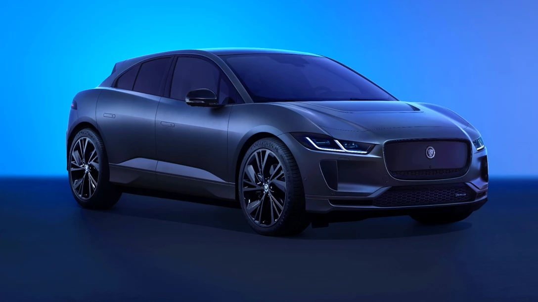 1685886-Jag_I-PACE_24MY_Exterior_Front_3Qr_024_PR_110123-min.jpg