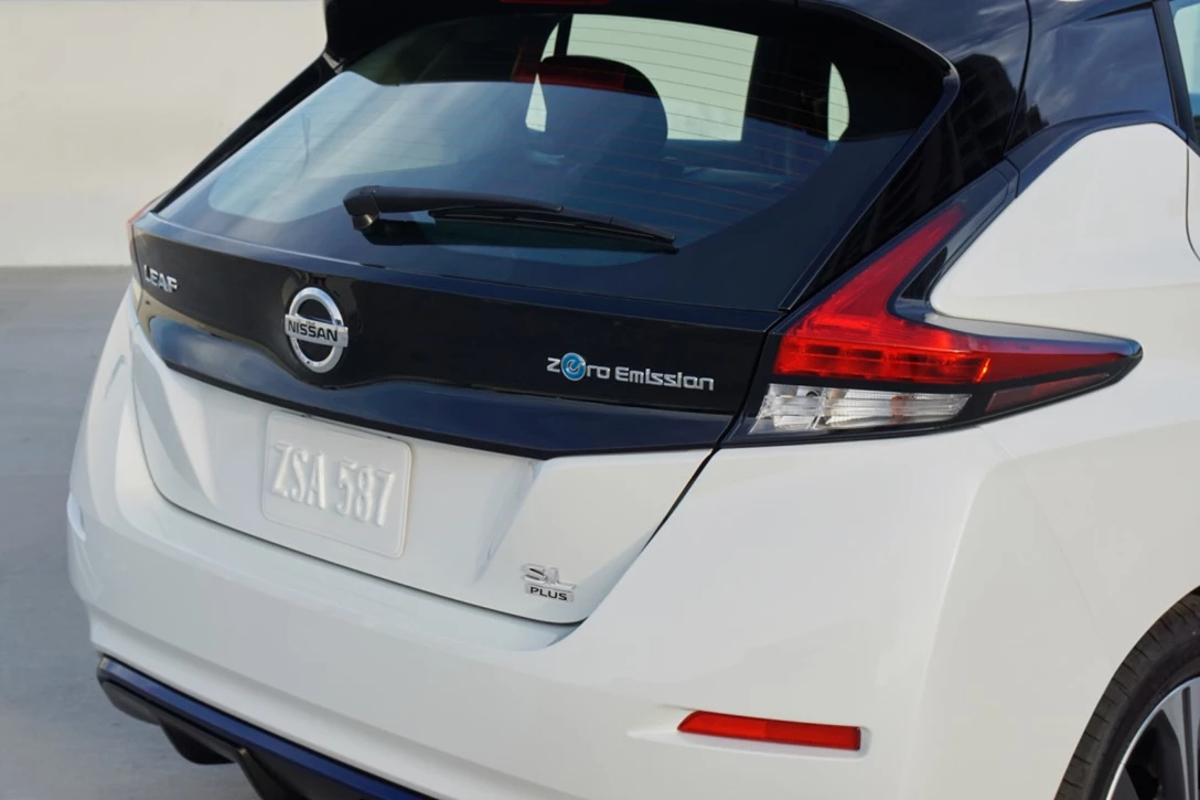 1609533-2019_Nissan_LEAF_21.jpg