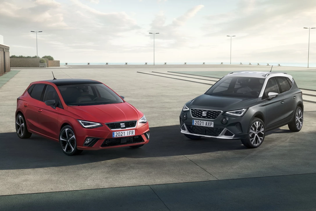 1642544-02-01SEATIbizaFR&SEATAronaXperienceH.jpg